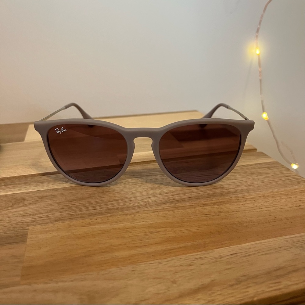 Ray-Ban Erika Round Sunglasses | Dark Rubber Sand / Violet Gradient Brown | 54mm